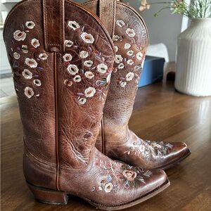 Shyanne Tan Leather Cowboy Boots
